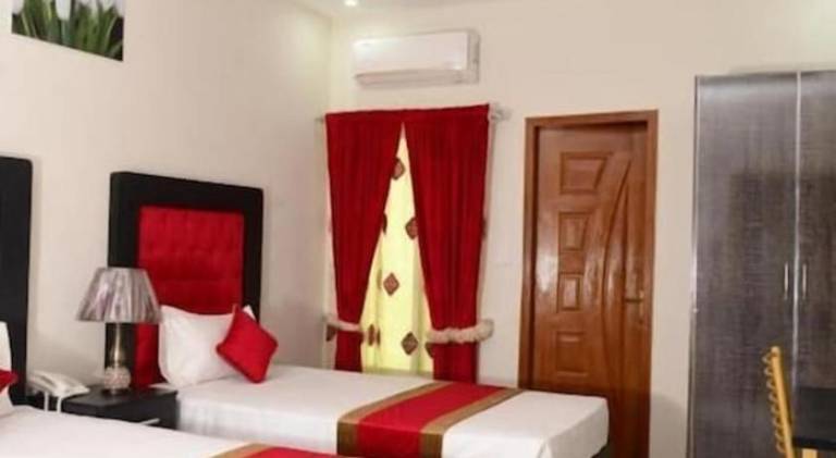 Pearl Galaxy Family Guest House