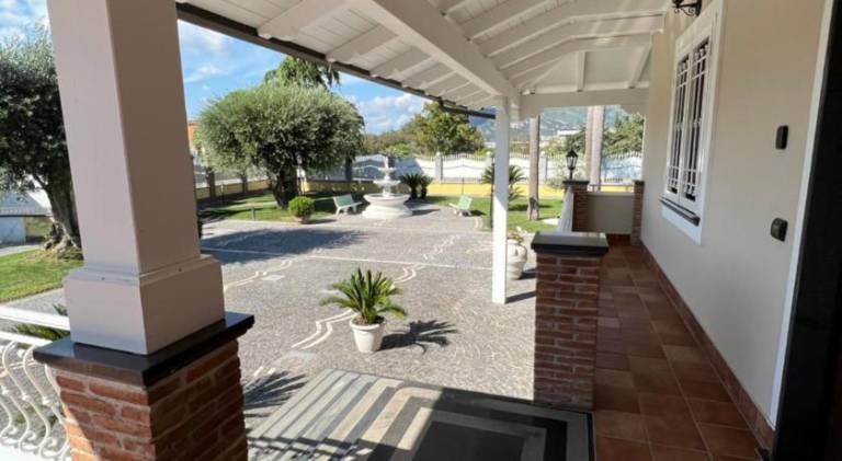House with 2 rooms for 6 persons — photo 4