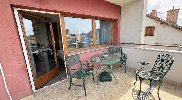 Rental apartment with terrace — photo 4