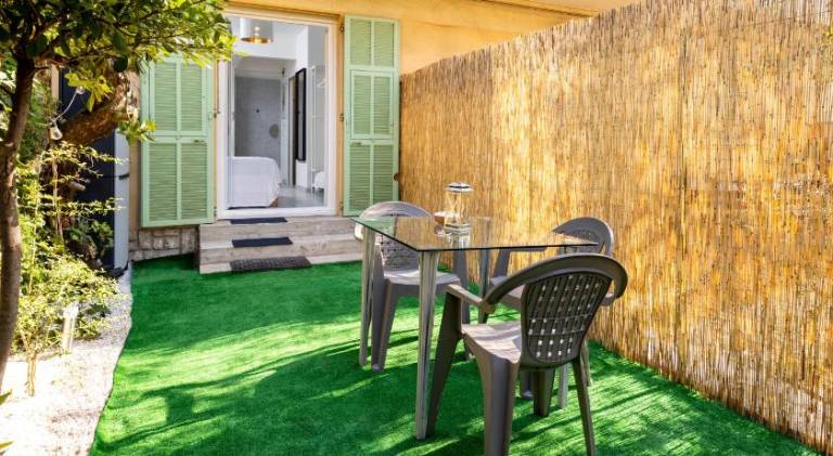 Beautiful apartment with yard & terrace | Next to the beach | Pet-friendly — photo 3