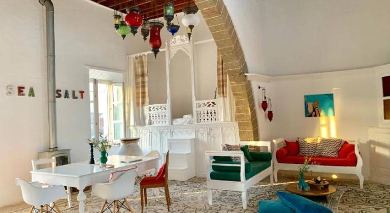 Vacation home with terrace & barbeque | Perfect for remote work in Rhodes