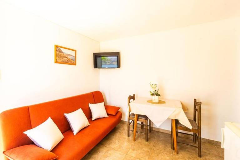 Pleasant holiday apartment with terrace, pool & grill | Sea view | Pets allowed — photo 4
