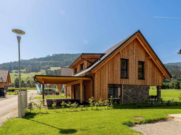 Fully equipped vacation home with terrace | Ski nearby | Pet-friendly in Sankt Lorenz