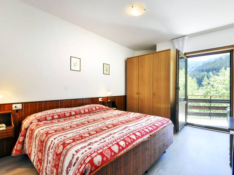 Rental apartment with BBQ & garden | Mountain view — photo 4
