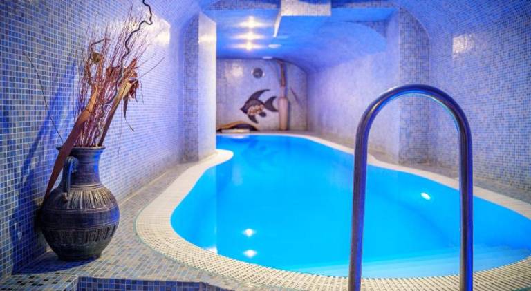 Hotel Capital with private wellness — photo 4