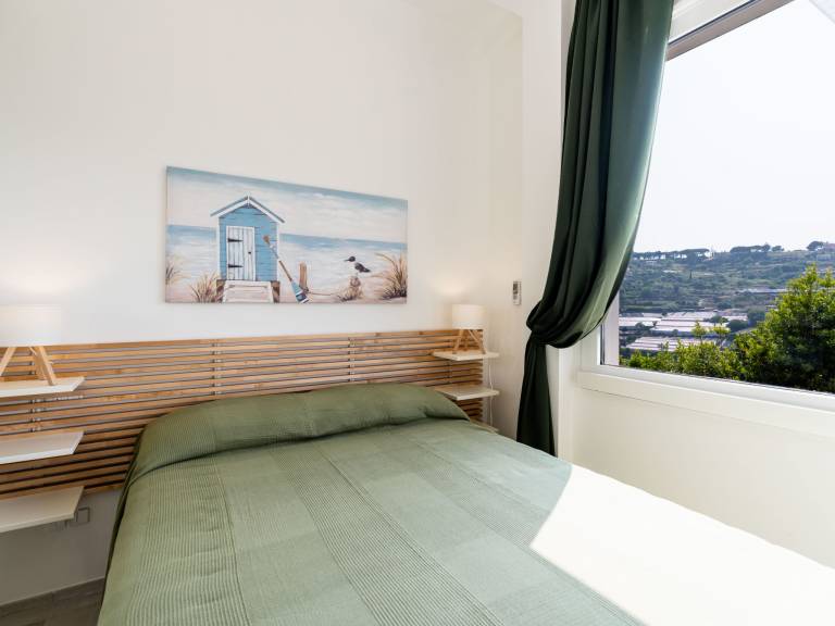 Apartment with patio | Sea view — photo 4