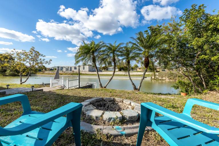 Waterfront Villa Custom Heated Pool & Great Outside Space - Alta Villa - Roelens Vacations — photo 4