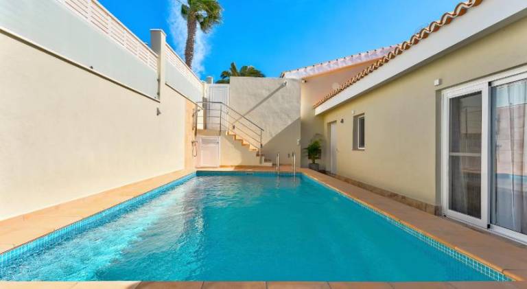Fully equipped charming villa with private pool, grill & hot tub | Good for workation | Pets allowed — photo 4