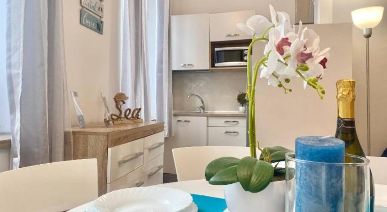 Apartment with 1 room for 5 persons — photo 3