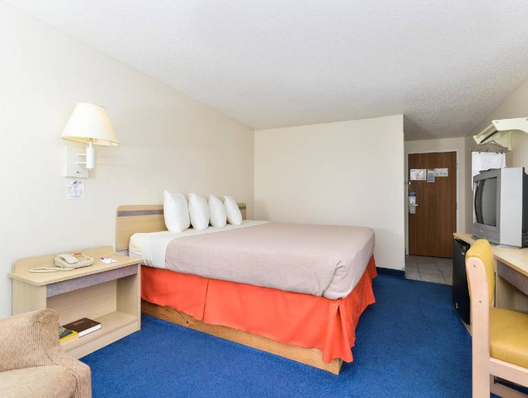 Americas Best Value Inn Jefferson City — photo 2