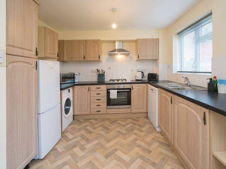 Fully equipped big house with fast internet, garden & patio | Pet-friendly — photo 4