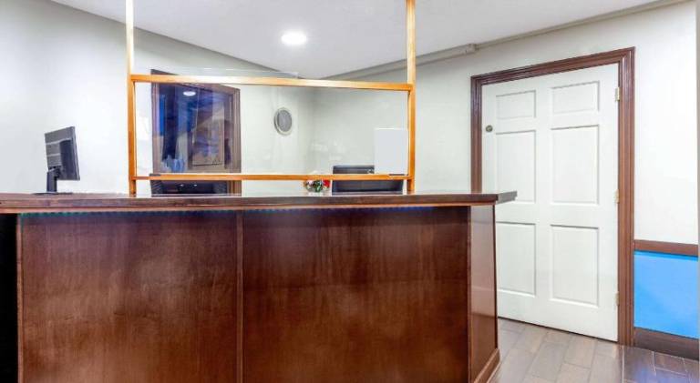 Travelodge by Wyndham Richmond IN — photo 4