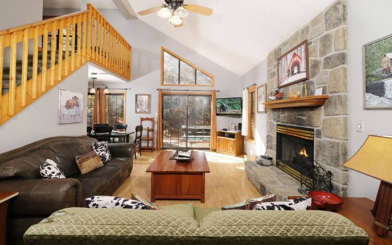 Sugar Hollow - Pet-friendly & Hot Tub — photo 2