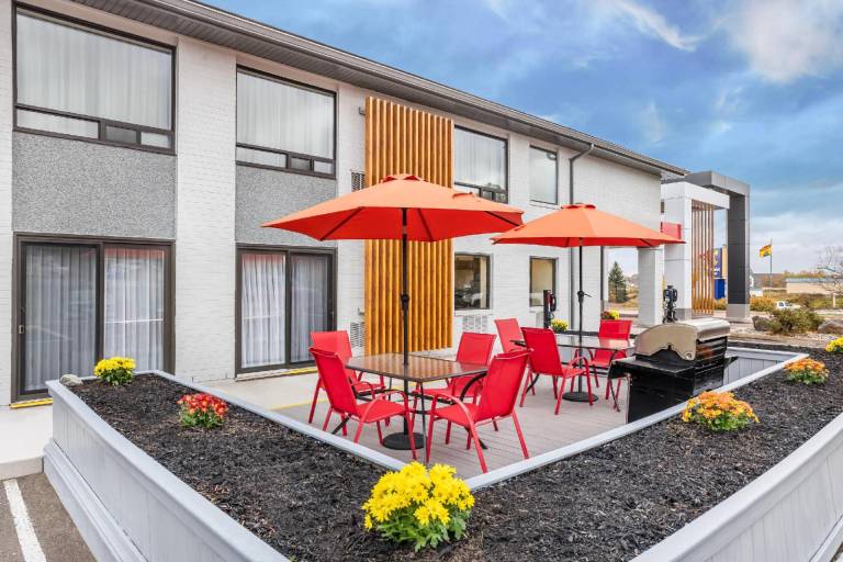 Comfort Inn East — photo 4