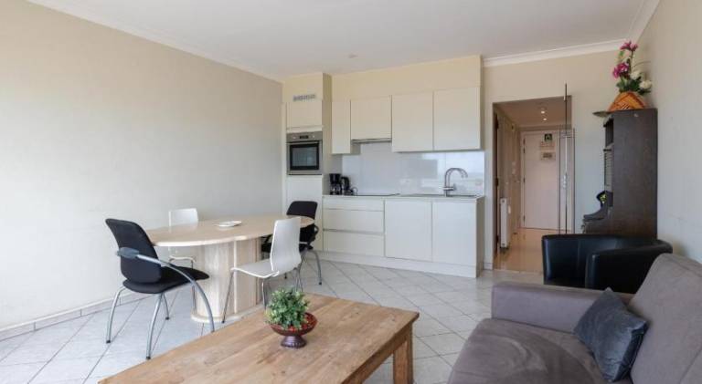 Holiday apartment with terrace — photo 2
