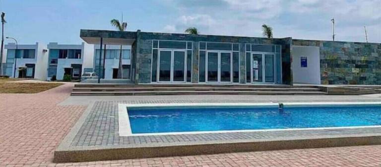 House  Manta