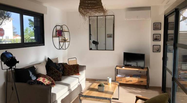 Rental apartment with garden, pool & terrace — photo 2