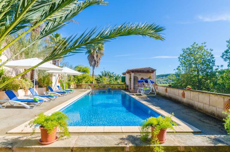 Villa  Montuiri