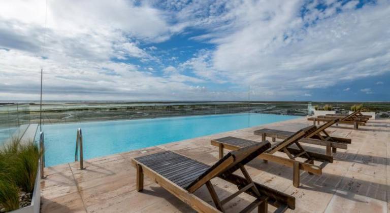 Charming holiday apartment with private pool, garden & terrace | Dogs allowed in Olhao
