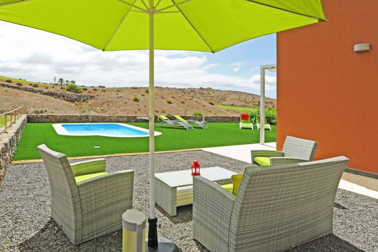 House with private pool, garden & terrace in San Bartolomé de Tirajana