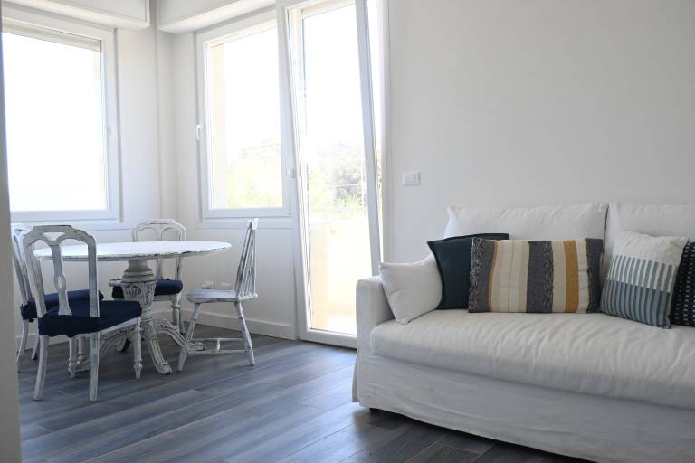Apartment with terrace | Sea view — photo 4