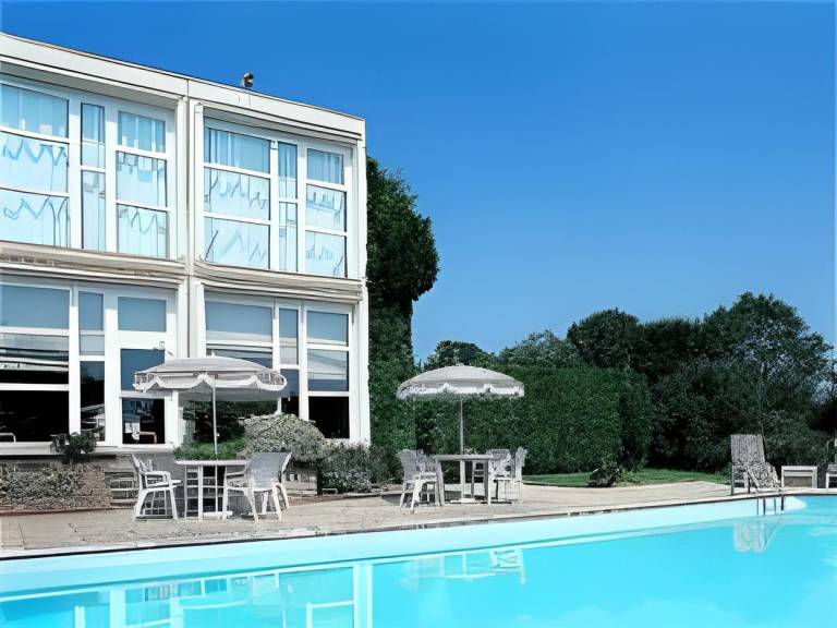 Brit Hotel Rouen Sud Val De Reuil — photo 5