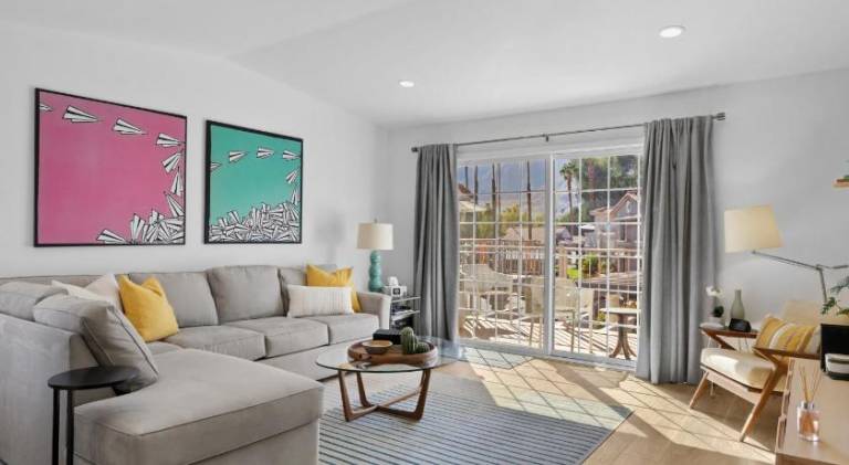 Big vacation home with jacuzzi & pool | Dogs allowed in Palm Springs, CA