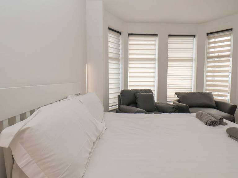 Cottage | Beach view — photo 2