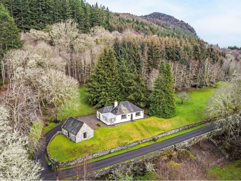 House  Invermoriston