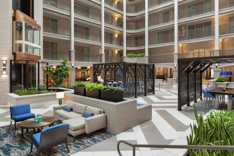 Embassy Suites by Hilton Arcadia Pasadena Area — photo 4