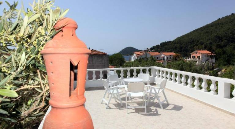 Pleasant holiday apartment with yard, BBQ & patio | Beach nearby | Pets are welcome — photo 3