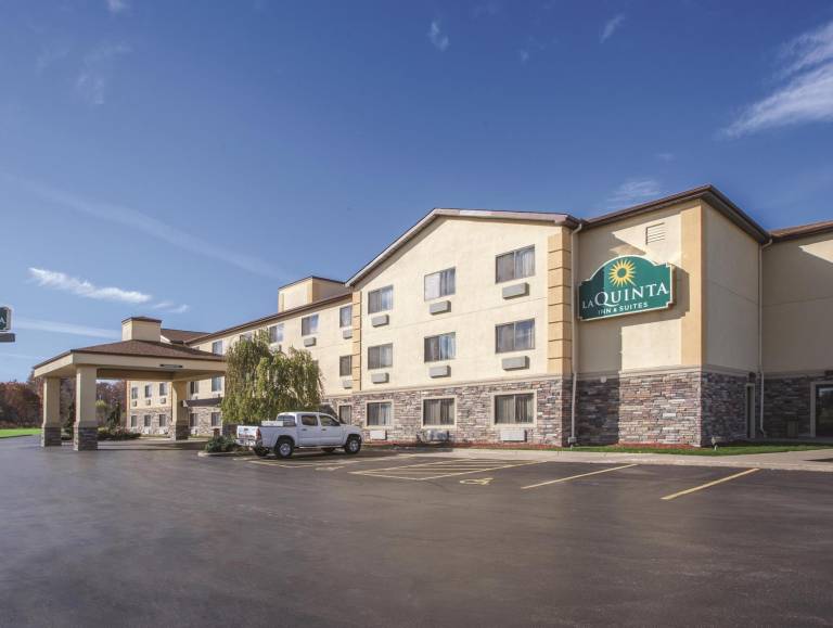 La Quinta Inn & Suites by Wyndham Erie in Erie, PA