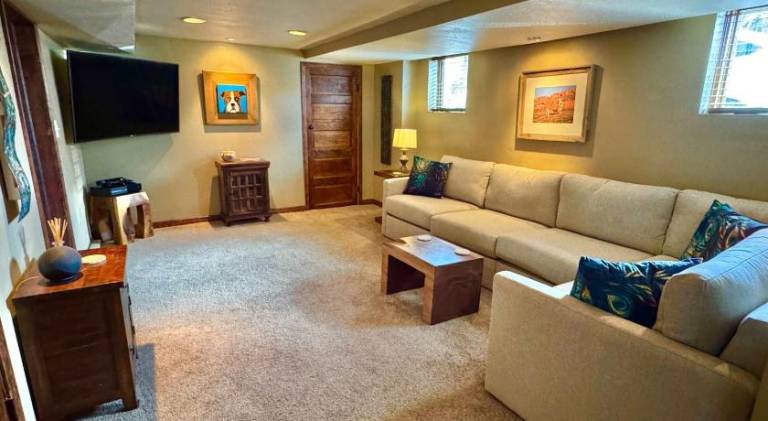 6-Bedroom Tudor in the Downtown Historic District — photo 2