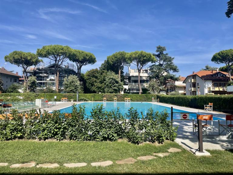 Children-friendly rental apartment with pool | Pets are welcome — photo 4