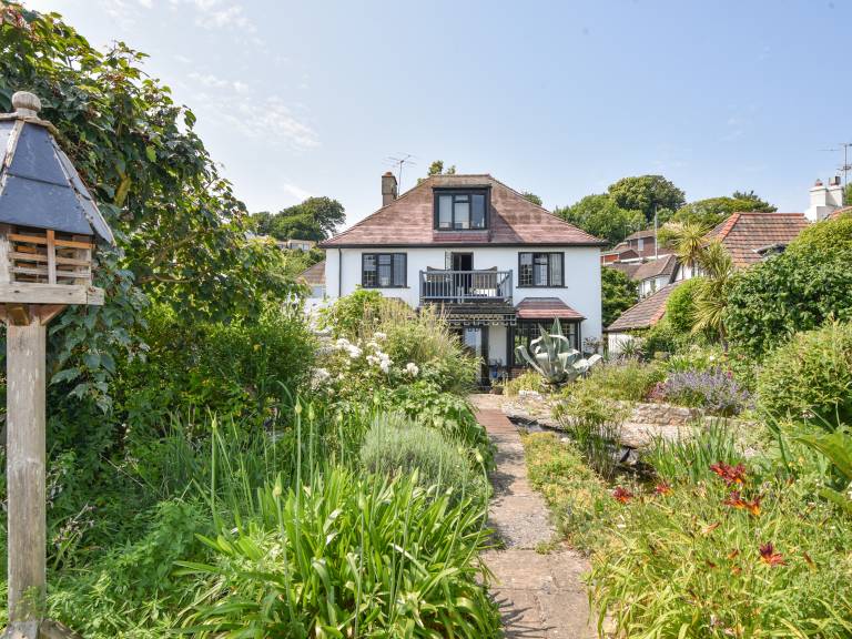 Cabin  Lyme Regis