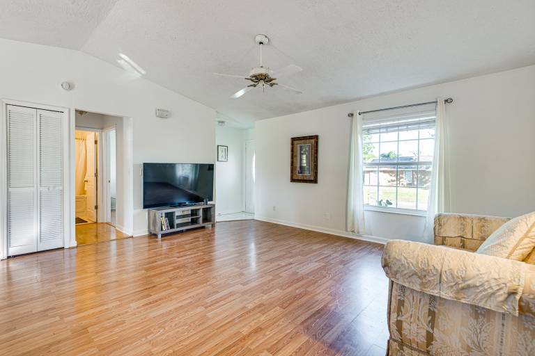 Peaceful Palm Bay Retreat w/ Spacious Yard! — photo 5
