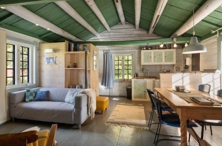 Bed & Breakfast Lora
