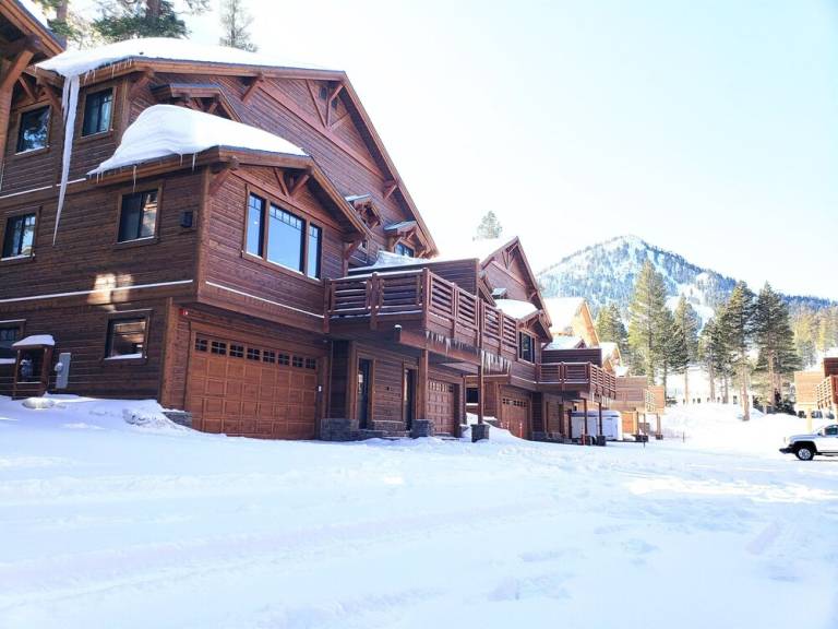 House  Mammoth Lakes