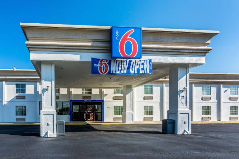 Motel 6 Petersburg, VA - Fort Lee in Petersburg, VA