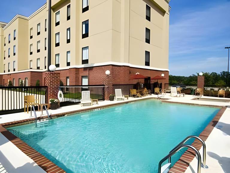Hampton Inn & Suites Grenada — photo 3