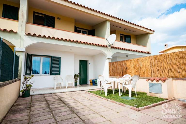 Holiday Home 'Tanaunella Appartamento' with Ventilators, Balcony, Terraces & Sea View in Budoni