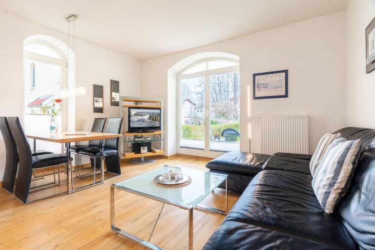 Komfort-Whg. mit 2 Slz., großer Terrasse, Parkplatz in Kuehlungsborn
