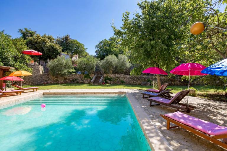 Children-friendly villa with garden, private pool & grill | Perfect for remote work | Pets allowed — photo 5