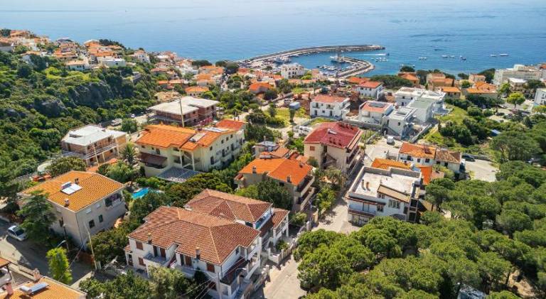 Beautiful rental apartment with terrace | Close to the beach | Pets allowed in Dorgali