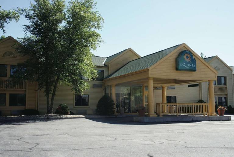 La Quinta Inn by Wyndham Omaha Southwest — photo 2