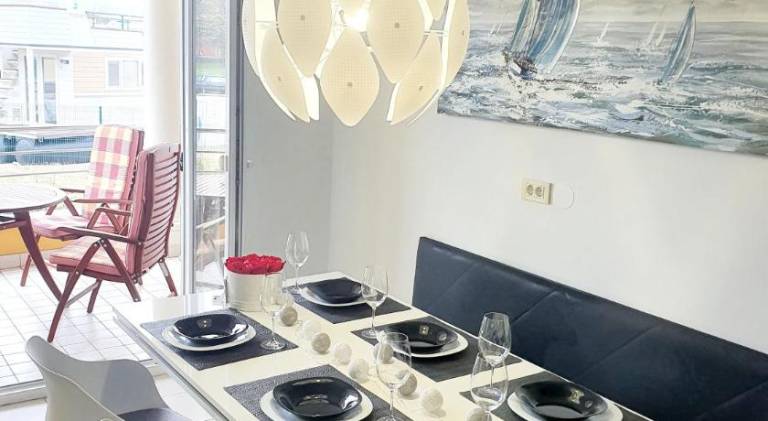 Apartment with 1 room for 5 persons in Piran