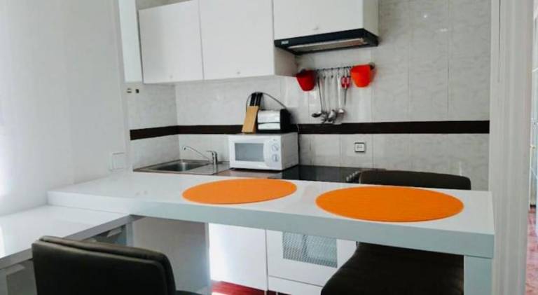 Plaza Espana - Central and quiet 2BR for couples, families and events — photo 3