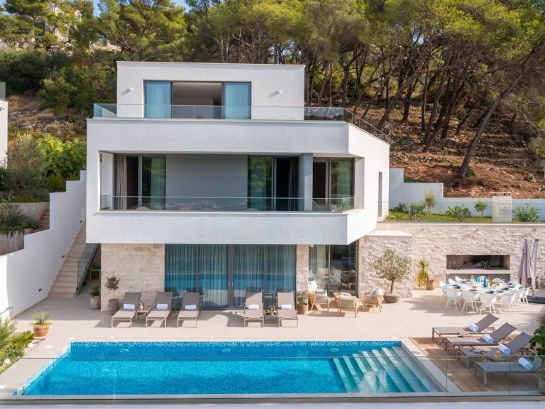 Vacation home with private pool, sauna & patio | Sea view — photo 2