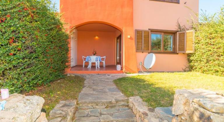 Rental apartment with 1 room for 4 persons in Budoni