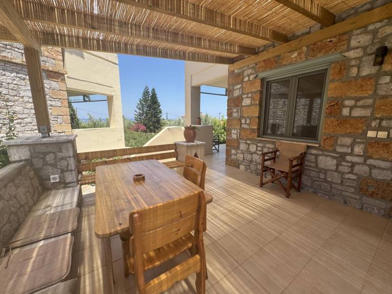 Poulithra, Peloponnese: Charming Holiday Home with Terrace & Sea View — photo 3